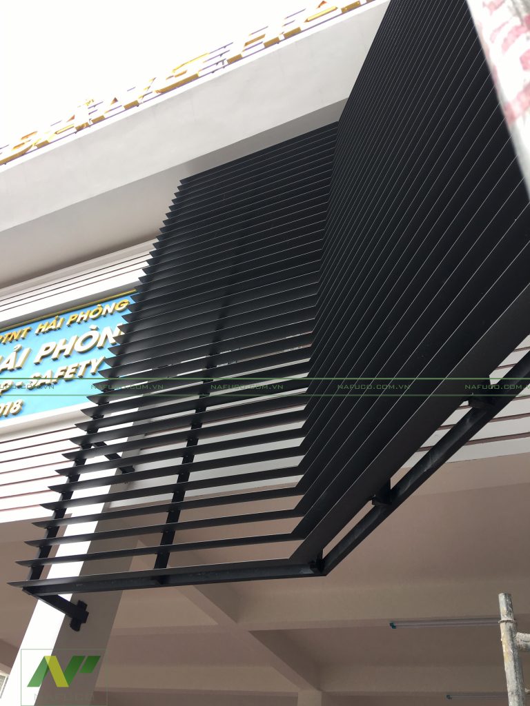 lam chắn nắng hình thoi