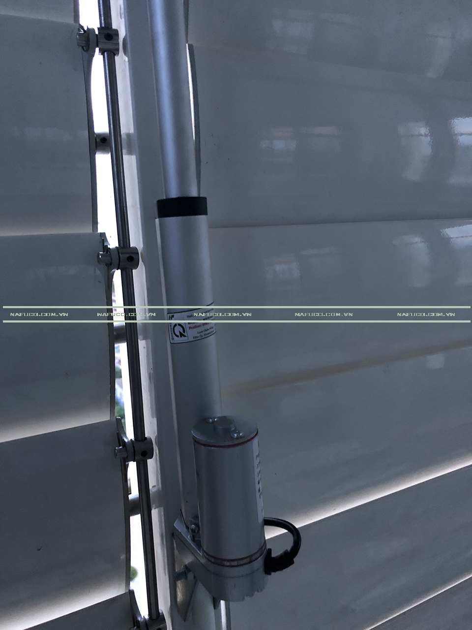 moto lam chắn nắng chuyển động