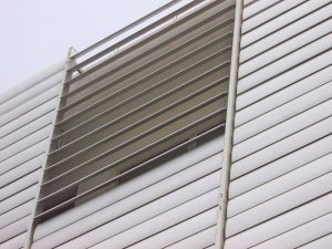 Lam chắn nắng chuyển động