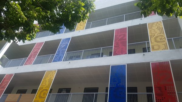 Lam chắn nắng CNC