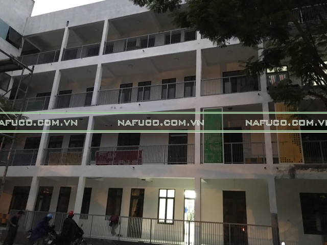 lắp mẫu lam chắn nắng CNC