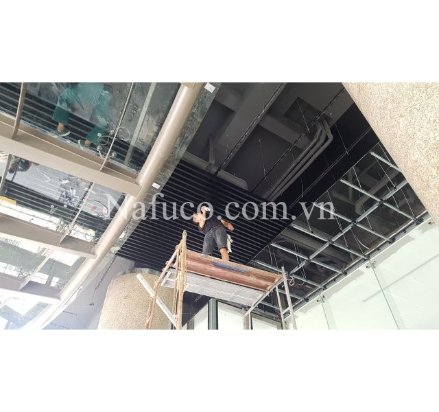  Gói thầu ngoại thất :Trần nhôm b sọc