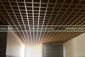 trần nhôm caro màu vàng