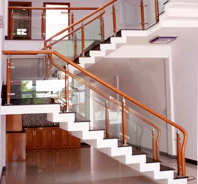 Thiết kế và thi công vách kính cầu thang cho nhà đẹp